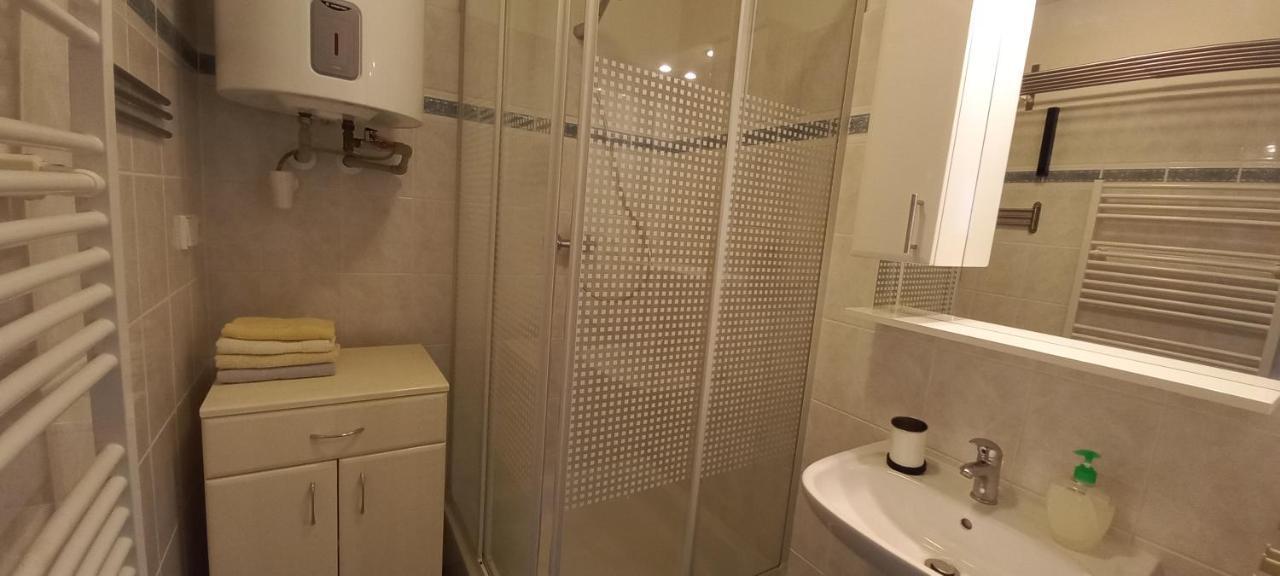 Horní Mísečky 3kk mezonet E25 u sjezdovky Skiareál, max 6 osob Horni Misecky Exterior foto
